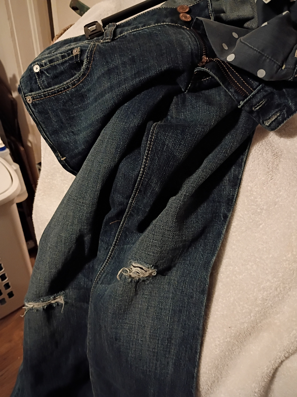 American Eagle Outfitters Dark Blue Flare Jeans with Knee Distressing